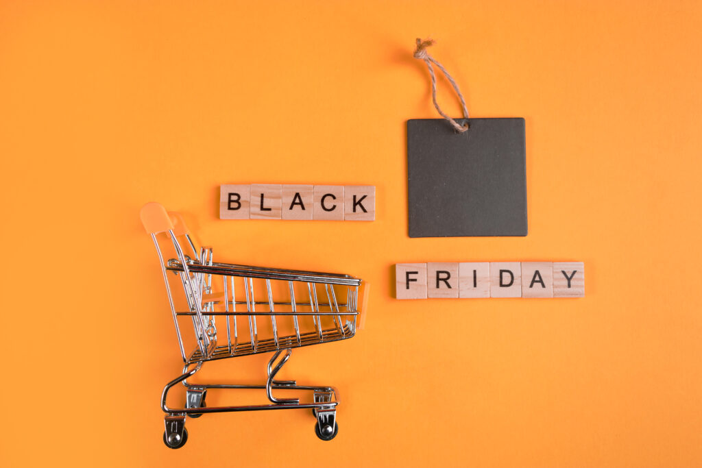 Black Friday kampanyalarınızı sosyal medyada öne çıkarmanın etkili yolları.